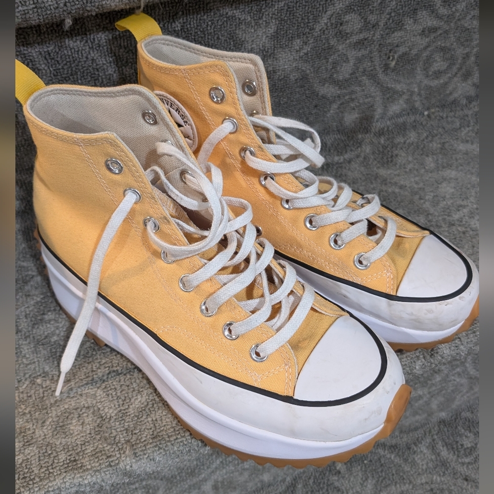 Converse Yellow Run Star Hike